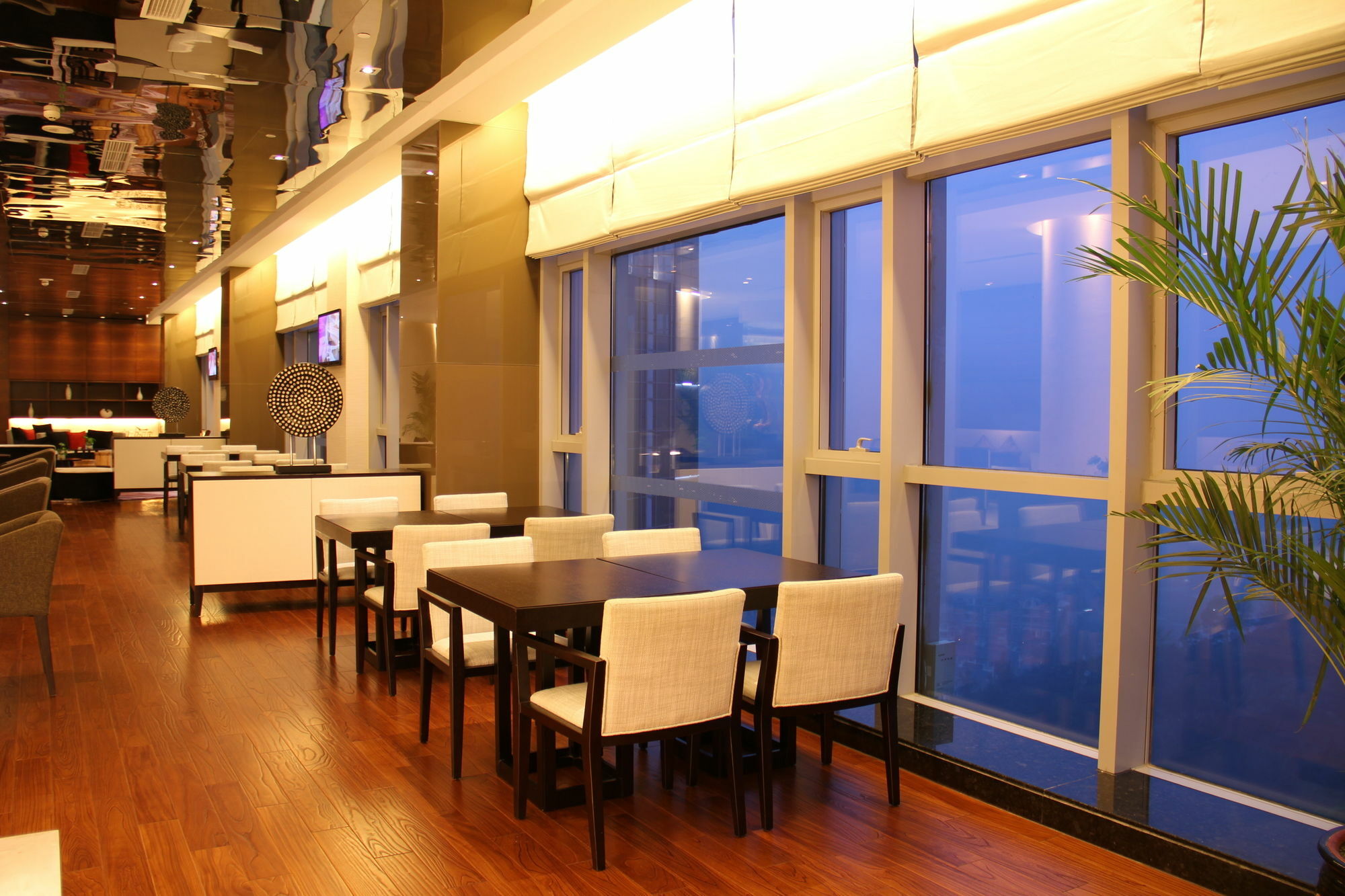 Wyndham Garden Yuhuan Downtown Hotell Taizhou  Eksteriør bilde